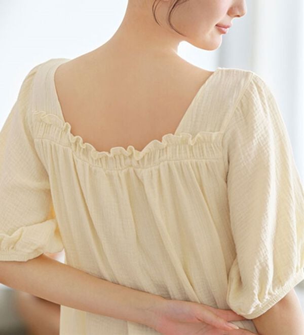 YU'NOW（ユナウ）の「【カップ付】Ｗガーゼの湯上りワンピース（パジャマ・ルームウェア）」｜詳細画像