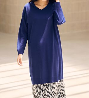 RANAN（ラナン）の「カシミヤタッチニットチュニックワンピース（チュニック）」｜ネイビー Vネック