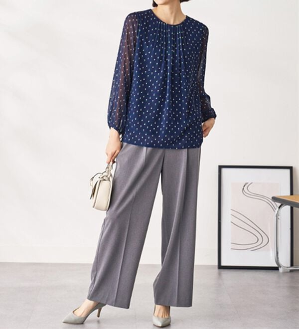 BELLUNA（ベルーナ）の「シフォン重ねタック使い小紋柄ブラウス（ブラウス）」｜詳細画像