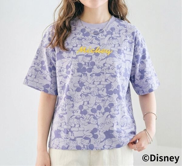 BELLUNA（ベルーナ）の「＜Ｄｉｓｎｅｙ＞【ミッキー】総柄プリントボックスシルエットTシャツ（カットソー）」｜ラベンダー