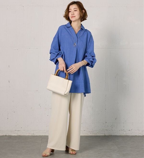 BELLUNA（ベルーナ）の「麻調素材袖タックデザインシャツチュニック（チュニック）」｜詳細画像