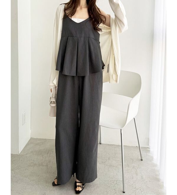 GeeRA（ジーラ）の「セットアップ風プリーツビスチェキャミサロペ（オールインワン）」｜詳細画像