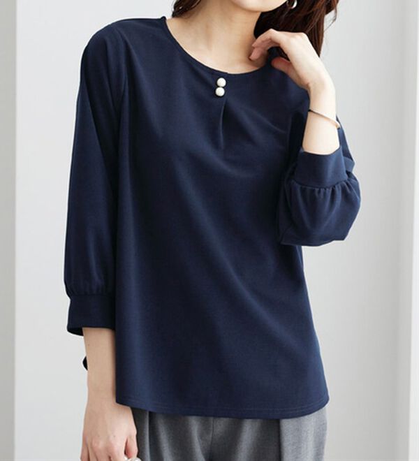 BELLUNA（ベルーナ）の「カットジョーゼットパールボタン付ブラウス（ブラウス）」｜詳細画像