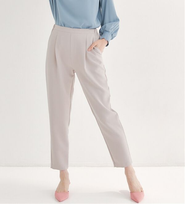 RANAN（ラナン）の「【選べる股下】美脚シルエットタックパンツ（股下６１・６５ｃｍ）（フルレングスパンツ）」｜詳細画像