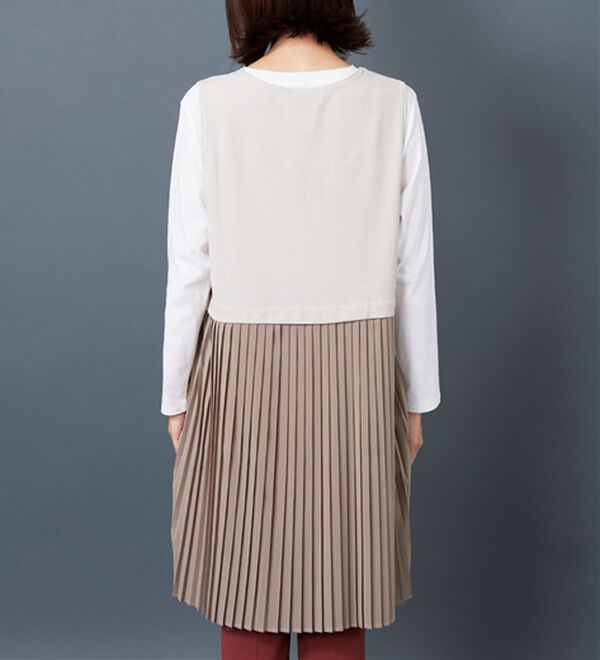 BELLUNA（ベルーナ）の「【Ｌａｇｒｉｌｕａ】異素材切替プリーツロングベスト（ジレ）」｜詳細画像