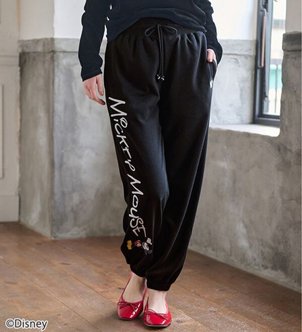 BELLUNA（ベルーナ）の「＜Ｄｉｓｎｅｙ＞【ミッキー】裾ゴム入り裏毛スウェットパンツ（その他パンツ）」｜ブラック