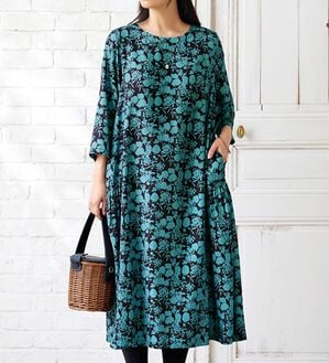 BELLUNA（ベルーナ）の「ひんやり冷感素材花柄ティアードワンピース（その他ワンピース）」｜詳細画像