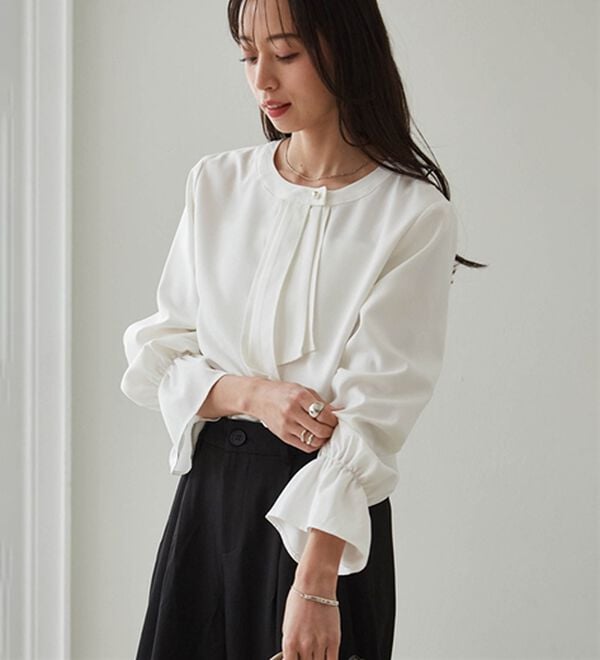 RANAN（ラナン）の「パール付きボウタイブラウス（ブラウス）」｜詳細画像