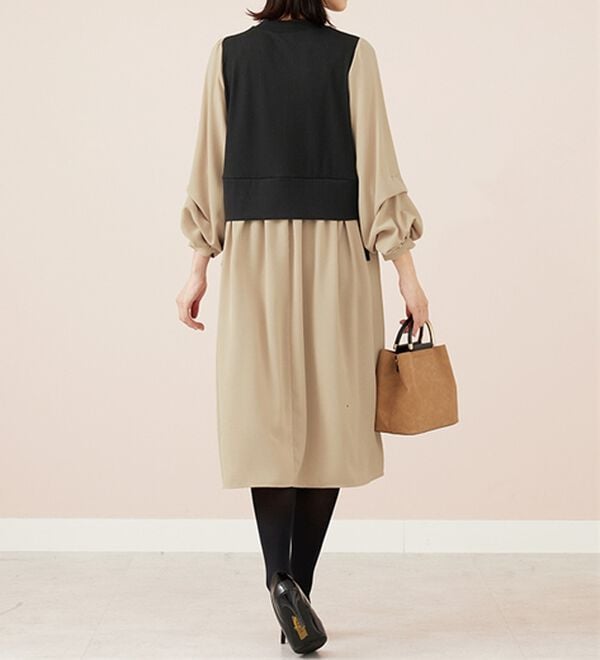 BELLUNA（ベルーナ）の「袖タックデザイン異素材切替ワンピース（その他ワンピース）」｜詳細画像