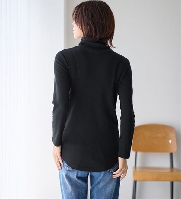 LAVIENNE（ラヴィエンヌ）の「【医師オススメ】綿１００％吸湿発熱あったかインナー　タートルネックインナー長袖（肌着・インナーウェア）」｜詳細画像