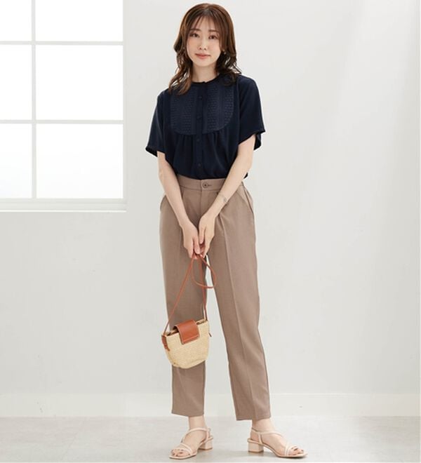 BELLUNA（ベルーナ）の「【多機能付き】お手入れ楽々！レース使いシャツチュニック（チュニック）」｜詳細画像