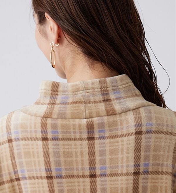 BELLUNA（ベルーナ）の「ふんわりなめらか裏ベロアワンピース（カットソーワンピース）」｜詳細画像