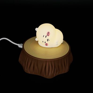 「ちいかわワイヤレス充電器付デスクトップライト（照明・ライト）」