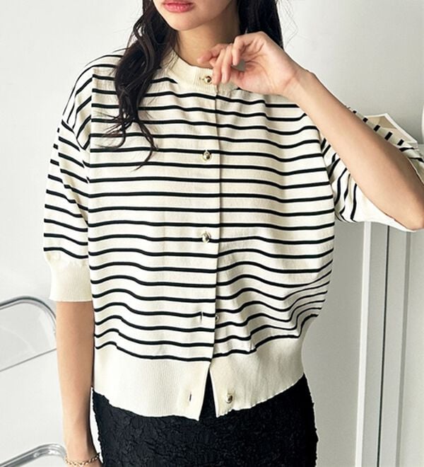 GeeRA（ジーラ）の「メタルボタンスポンディッシュカーディガン（ニットカーディガン）」｜詳細画像