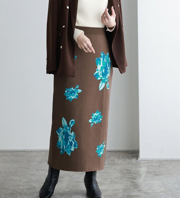 Pierrot（ピエロ）の「花柄ジャカードスカート（ひざ丈スカート）」｜ブラウン