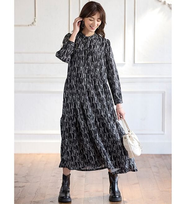 BELLUNA（ベルーナ）の「モダンに装う幾何柄ティアードワンピース（その他ワンピース）」｜詳細画像