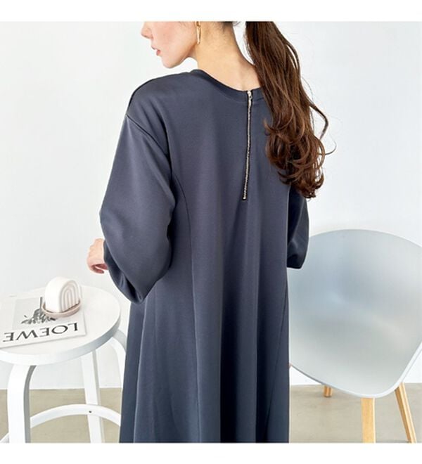 GeeRA（ジーラ）の「【再入荷】1枚で決まる！ハーフジップフレアワンピース（カットソーワンピース）」｜詳細画像