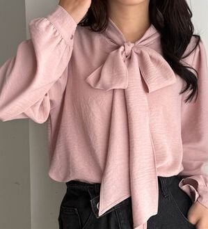 RANAN（ラナン）の「【UV・イージーケア機能付】ボウタイリボンブラウス（ブラウス）」｜詳細画像