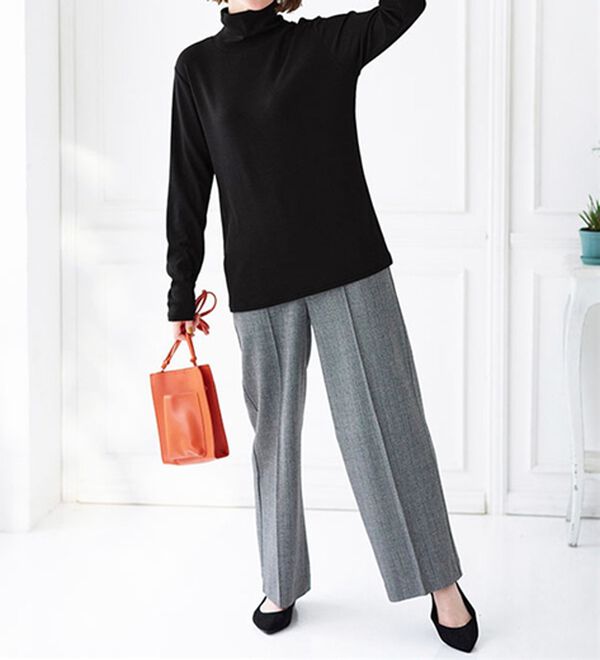 BELLUNA（ベルーナ）の「うっとりなめらか素材ハイネックプルオーバー（カットソー）」｜詳細画像