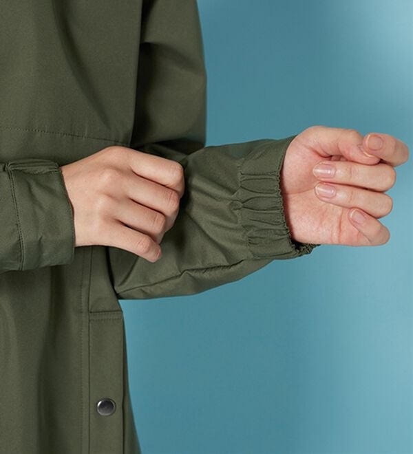 BELLUNA（ベルーナ）の「はっ水加工ボンディング素材ロング丈パーカー（ハーフコート）」｜詳細画像