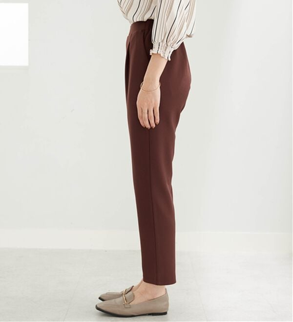BELLUNA（ベルーナ）の「ジョーゼット裏スムーステーパードパンツ（テーパードパンツ）」｜詳細画像