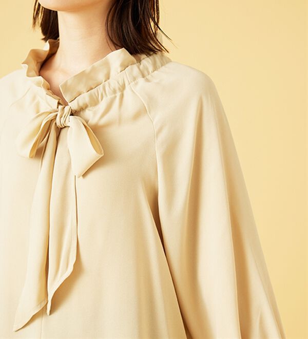 BELLUNA（ベルーナ）の「フリル衿ボウタイデザインブラウス（ブラウス）」｜詳細画像