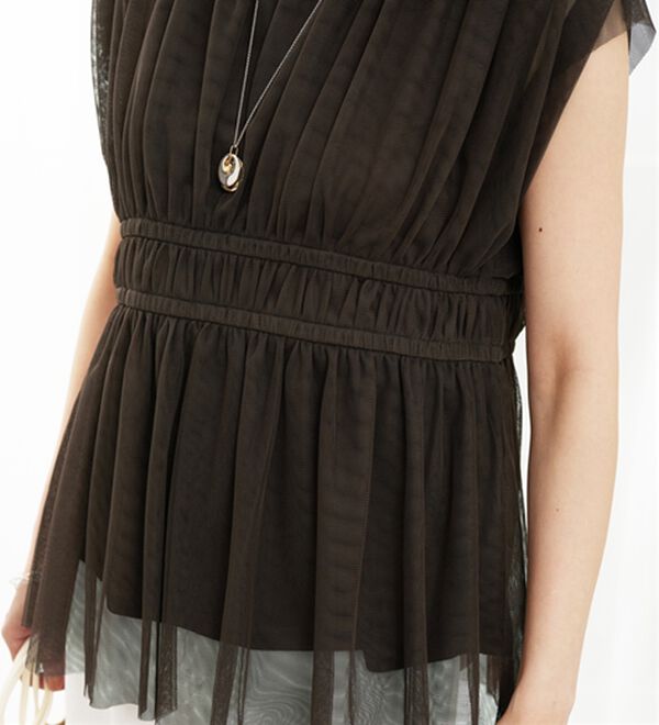 BELLUNA（ベルーナ）の「チュール使いギャザーデザインブラウス（ブラウス）」｜詳細画像