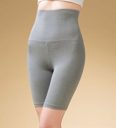 LAVIENNE（ラヴィエンヌ）の「ベリーヒート　腹巻付３分丈ボトム（肌着・インナーウェア）」