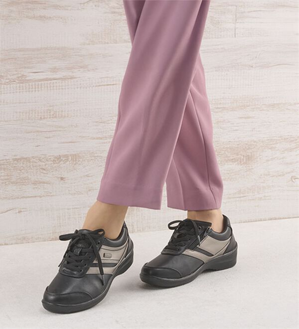 「ラシーナコンフォート５Ｅ防水ストレッチシューズ（スニーカー）」｜詳細画像