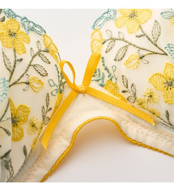 YU'NOW（ユナウ）の「ぷるるん谷間のノンワイヤーブラ＆ショーツ（ブラジャー＆ショーツセット）」｜詳細画像