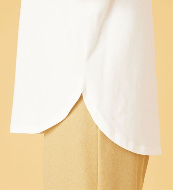 BELLUNA（ベルーナ）の「刺しゅうロゴ使いハイネックプルオーバー（カットソー）」｜詳細画像