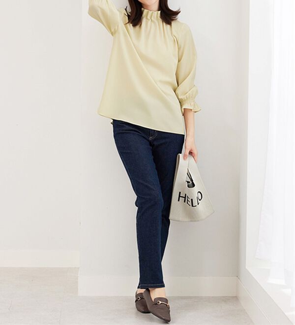 BELLUNA（ベルーナ）の「着脱楽々！タックデザインブラウス（ブラウス）」｜詳細画像