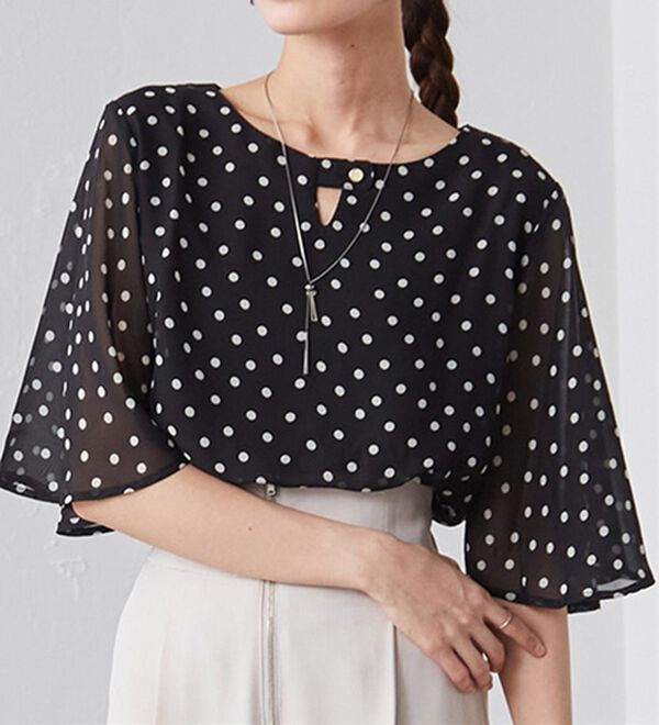 RANAN（ラナン）の「ひんやり！フレアー袖シフォンブラウス（ブラウス）」｜詳細画像