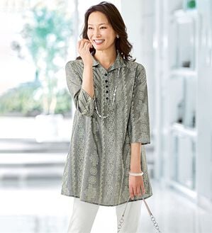BELLUNA（ベルーナ）の「＜軽い着心地が旅行に嬉しい！＞綿入り杢調プリントチュニック（チュニック）」｜杢グレー