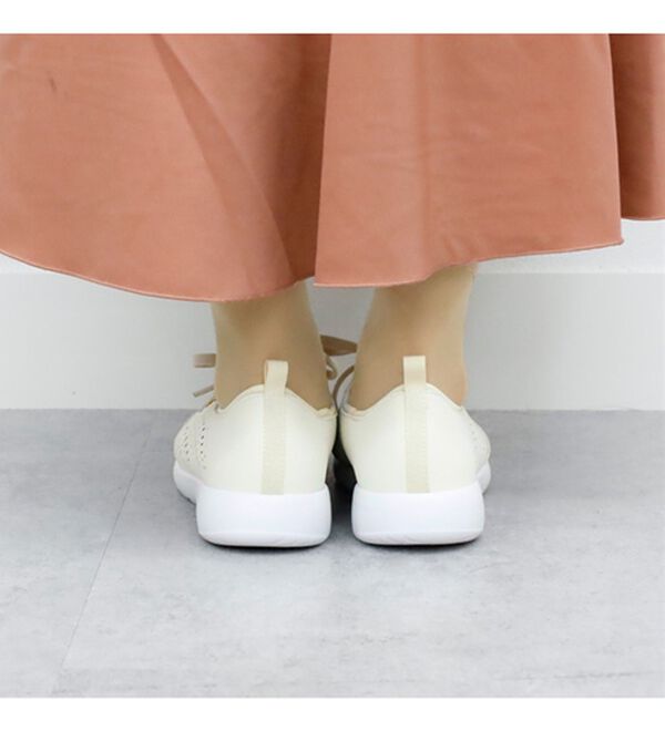 BELLUNA（ベルーナ）の「＜ＥＤＷＩＮ＞牛床革のびる履き口スニーカー（スニーカー）」｜詳細画像