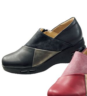 BELLUNA（ベルーナ）の「４Ｅダブルエア切替シューズ（スリッポン）」｜黒