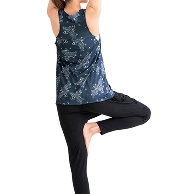 LAVIENNE（ラヴィエンヌ）の「【ＴＩＰＮＥＳＳ】カップ付フレアタンク（スポーツウェア）」｜詳細画像