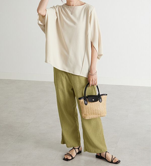 BELLUNA（ベルーナ）の「美しく隠す！技ありカットジョーゼットトップス（カットソー）」｜詳細画像