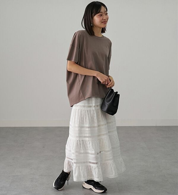 BELLUNA（ベルーナ）の「シュッと体型カバー！コクーンTシャツ（カットソー）」｜詳細画像