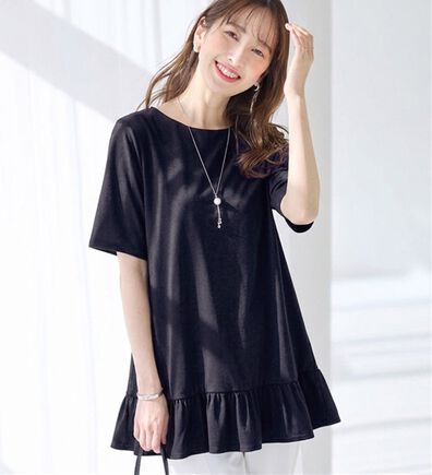 alotta（アロッタ）の「【接触冷感】すっきり細見え！裾フリルＡラインチュニックＴシャツ（チュニック）」