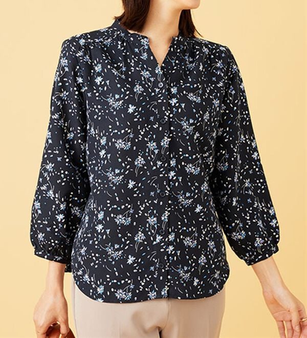 BELLUNA（ベルーナ）の「ふんわり柔らかギャザー使いブラウス（ブラウス）」｜詳細画像