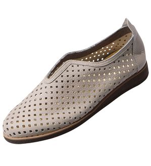 ルフラン（ルフラン）の「＜フィグリーノ＞やわらかレザーのらくちんはだしシューズ（フラットシューズ）」｜グレージュ