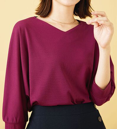 BELLUNA（ベルーナ）の「Ｖネックデザインドルマンプルオーバー（カットソー）」