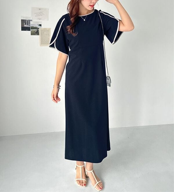 GeeRA（ジーラ）の「スリット入りフレアースリーブワンピース（その他ワンピース）」｜詳細画像