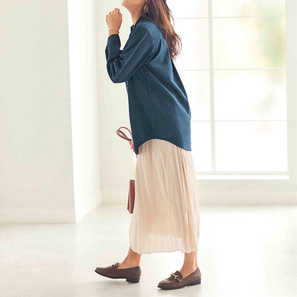 BELLUNA（ベルーナ）の「オーガニックコットンデニムタックブラウス（ブラウス）」｜詳細画像