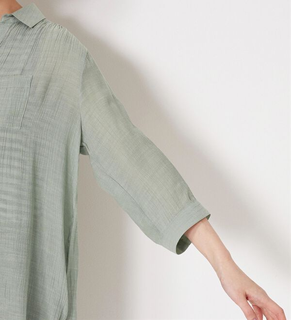 BELLUNA（ベルーナ）の「【シャツ+インナーのセット】スラブ素材ボタン使い裾タックシャツアンサンブル（アンサンブル）」｜詳細画像