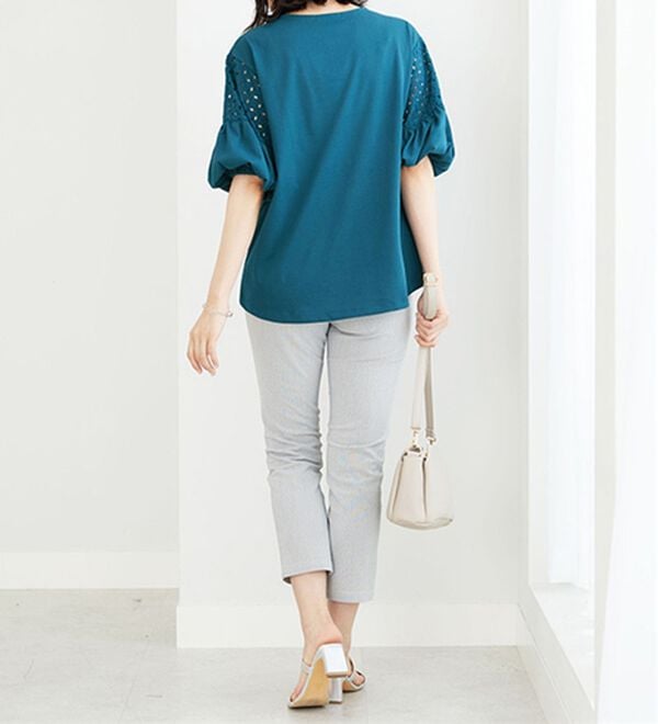 BELLUNA（ベルーナ）の「ボリューム袖レース切替プルオーバー（カットソー）」｜詳細画像