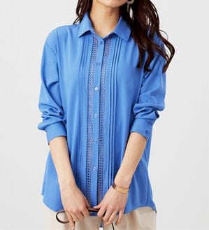 BELLUNA（ベルーナ）の「とろみ素材レース使いシャツチュニック（チュニック）」｜ブルー