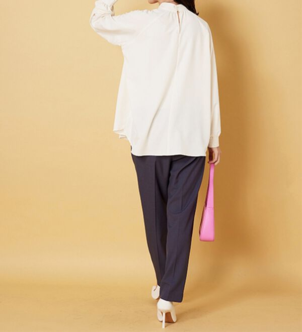 BELLUNA（ベルーナ）の「スタンド衿デザイン上品ブラウス（ブラウス）」｜詳細画像