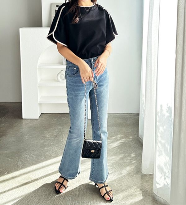 GeeRA（ジーラ）の「スリット入りフレアースリーブＴブラウス（ブラウス）」｜詳細画像